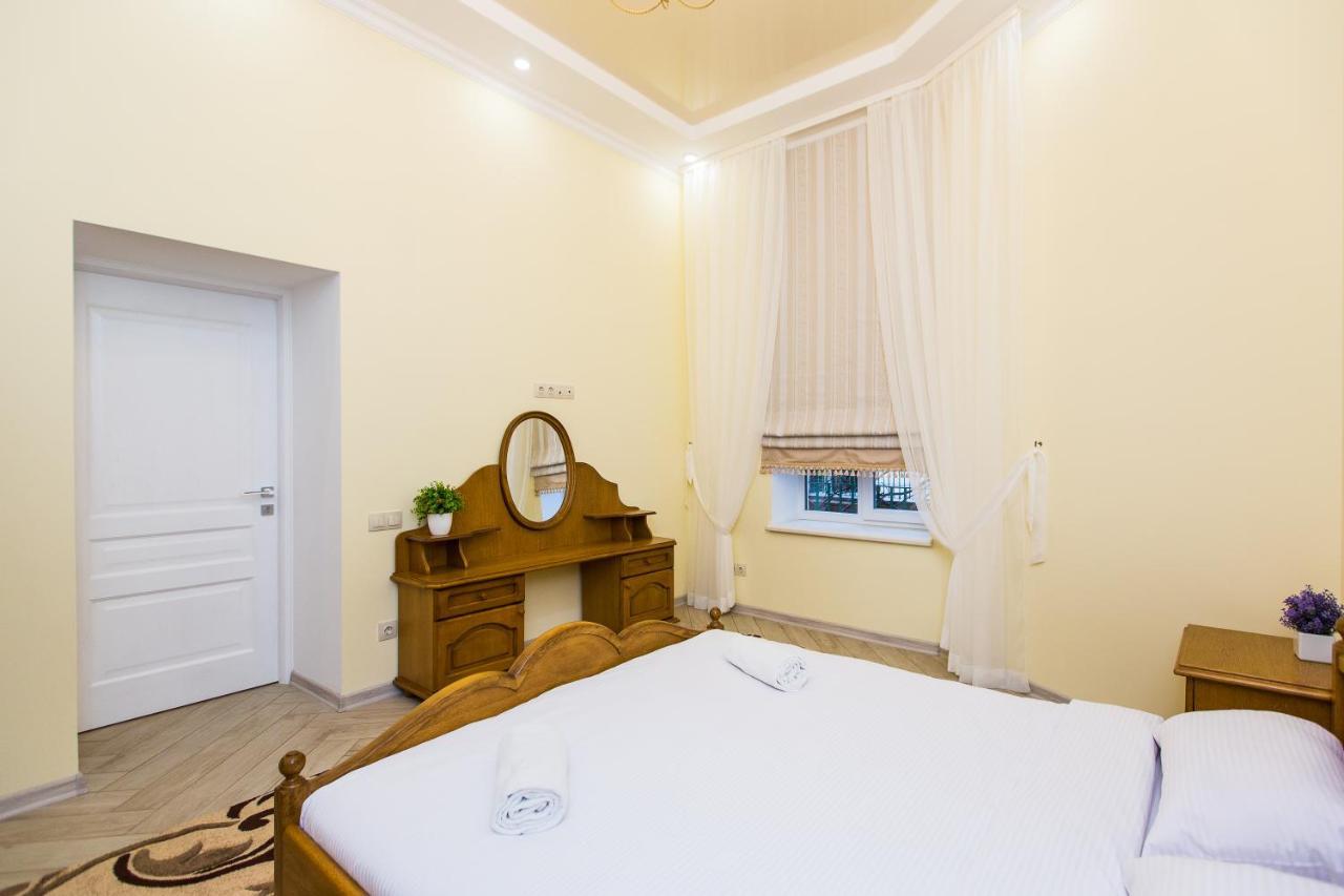 Apartamento Avangard On Sholom Aleikhem St 7 Apart Leópolis Exterior foto