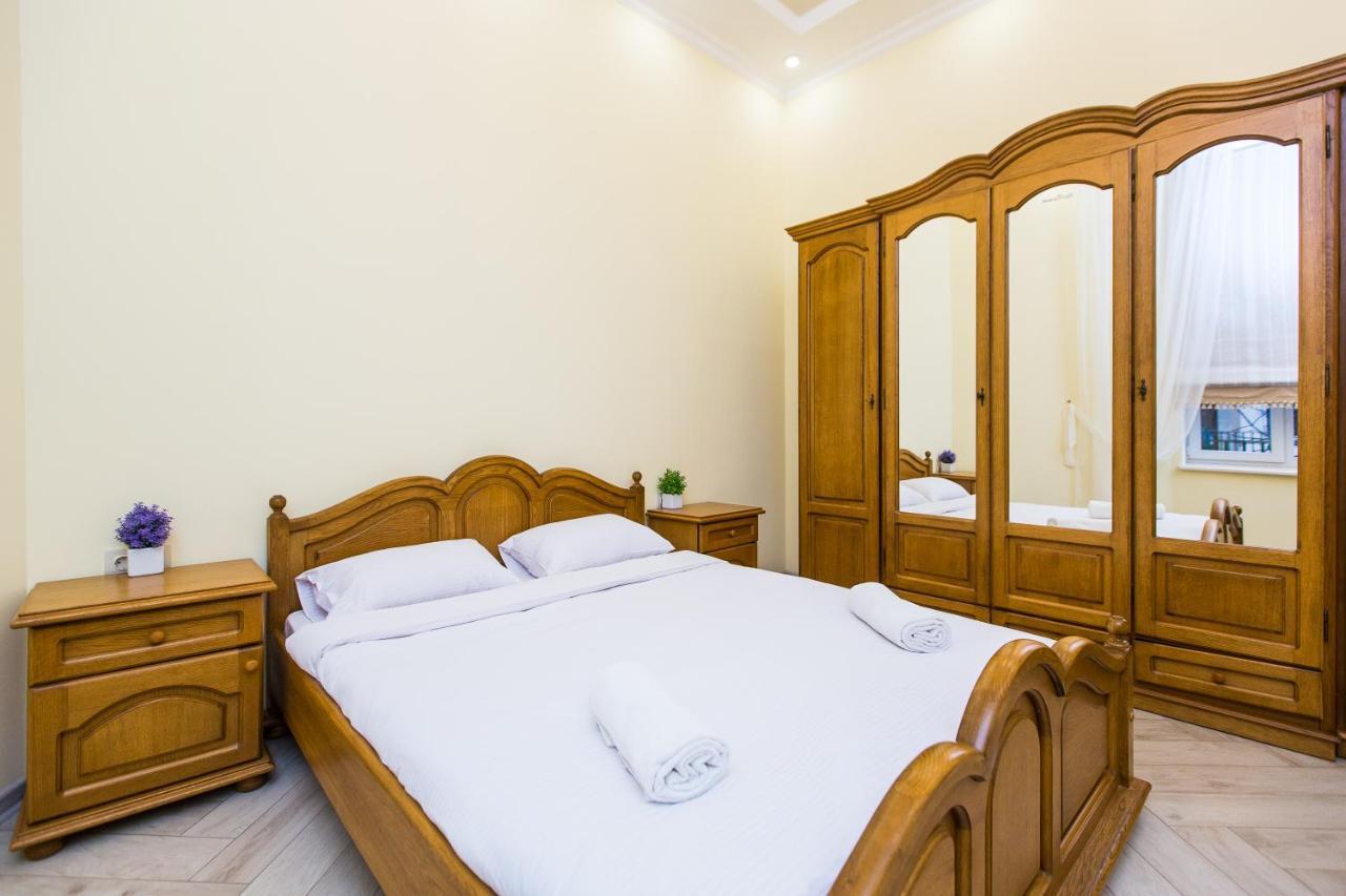 Apartamento Avangard On Sholom Aleikhem St 7 Apart Leópolis Exterior foto