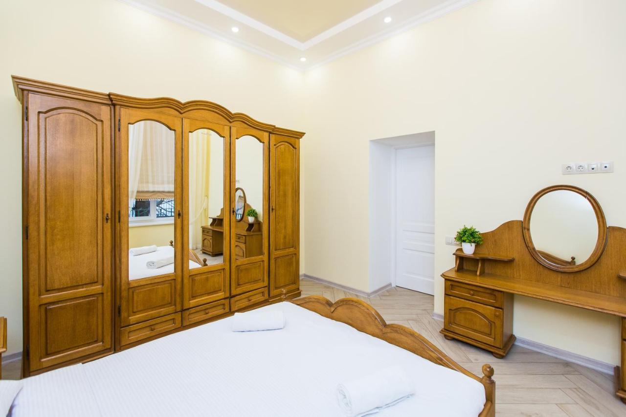 Apartamento Avangard On Sholom Aleikhem St 7 Apart Leópolis Exterior foto